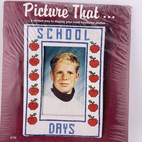 COUNTED CROSS STITCH KIT PHOTO FRAME PICTURE THAT~School Days New Berlin Co - Picture 2 of 7